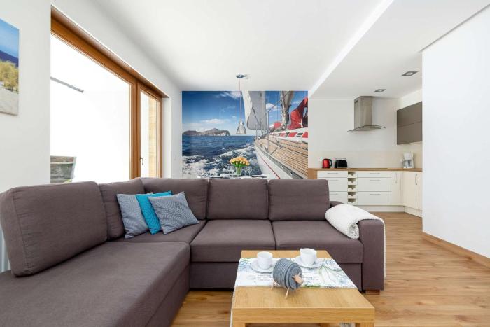 Nadmorski Apartament 550 m do Plaży i Taras by Noclegi Renters