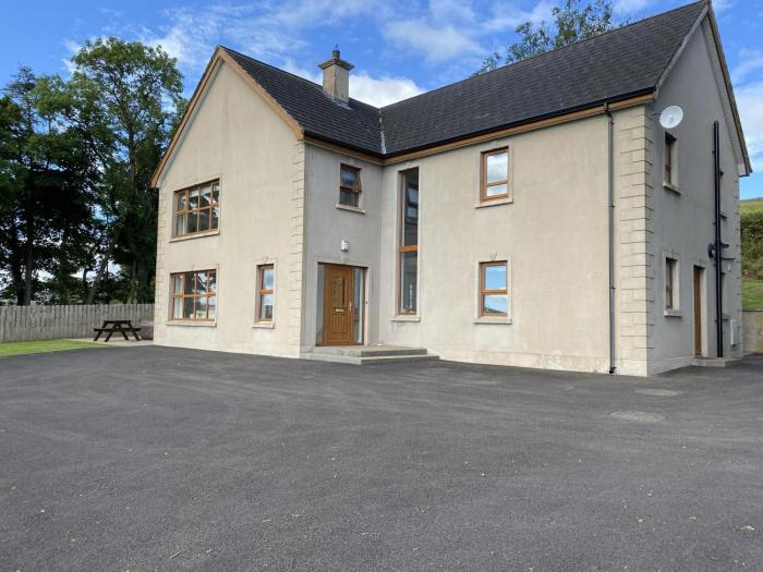 4 Bed in Glenarm oc-ii15925