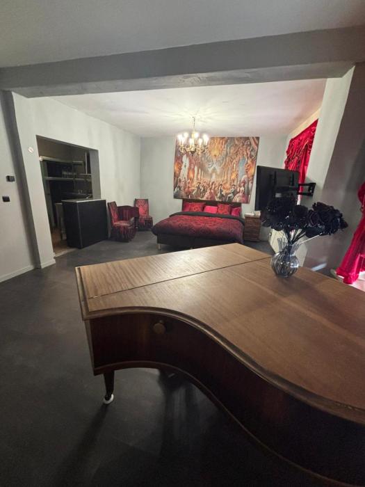 Masquerade Suite 15 Min Walk from Bruges Centre