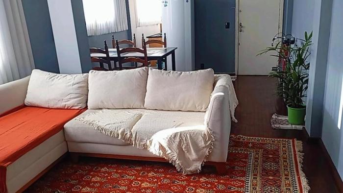 Apartment one block from the sea downtown