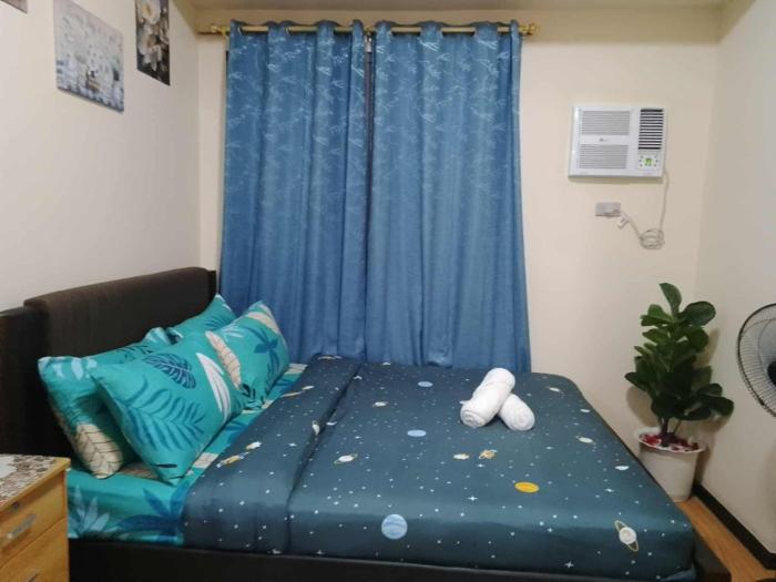 Bayfront Staycation at The Radiance Manila Pet-Friendly, Free Pool & Gym near Airport, MOA, Star City, Manila World Trade Center & Manila Bay