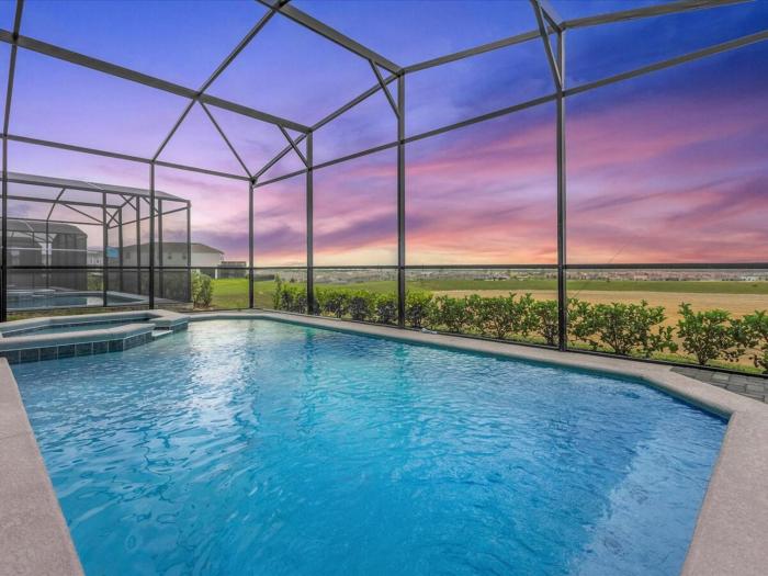 Last Minute Disney Private Pool Hot Tub Game Room Themed Bedrooms. Book Now WIR399