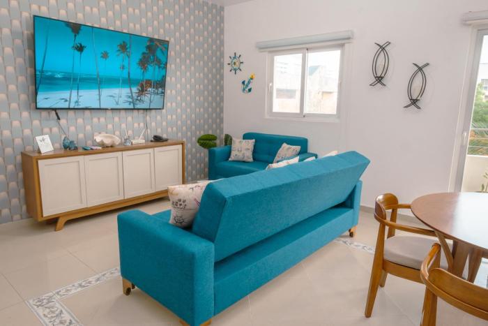 Beachside Hideaway 2BR 2B Apt w Pool Balcony And Elevator