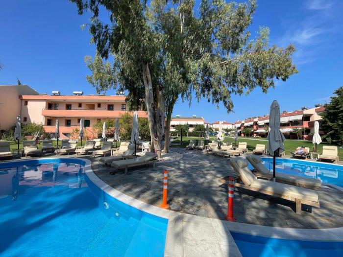 Stefania Sun Apartments