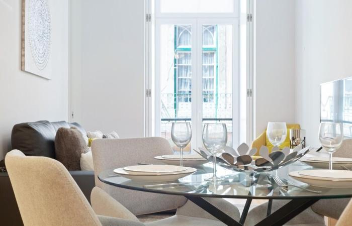 Spacious 1 Bedroom Apartment near Baixa