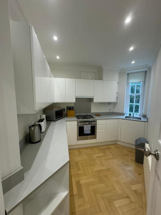Bright and Leafy 1 Bedroom Flat in the Heart of Chelsea