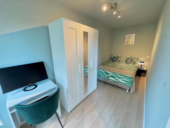 Cozy Private Room in Apartment, Perfect for 1 or 2 Guests