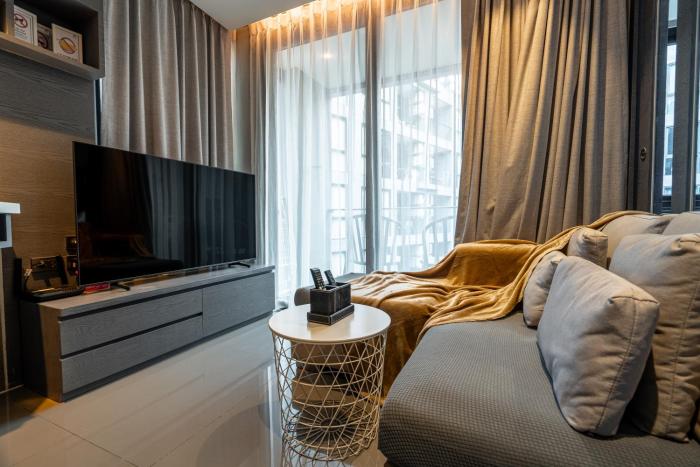 5 Kamala 1BR Pool Gym Rooftop Bar L501