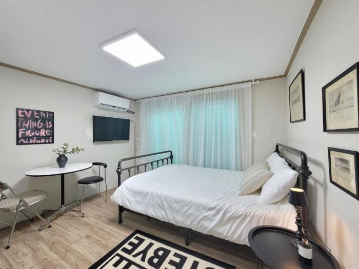 Gongdeok Cozy Stay 101, 5min from Subway