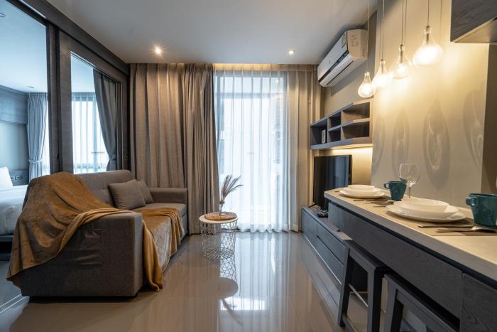 Modern 1BR Mountain-View Apt Kamala Resort B610