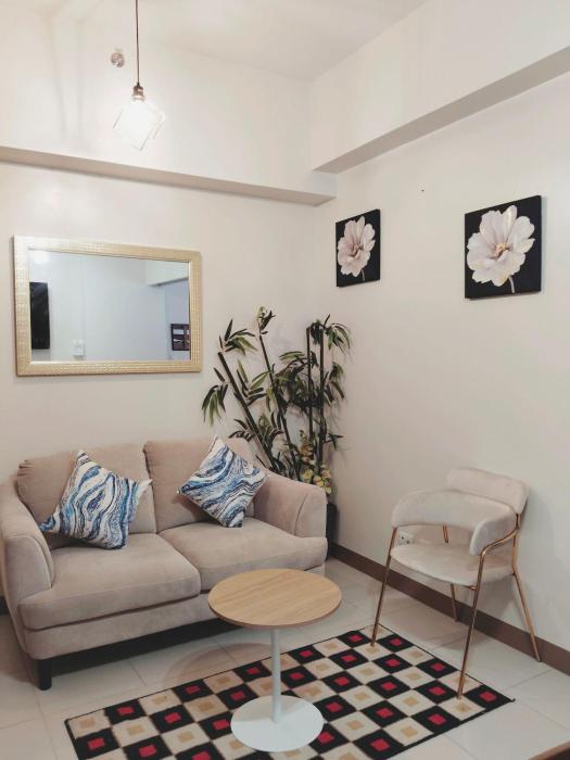 Bright Retreat Blending Style and Comfort