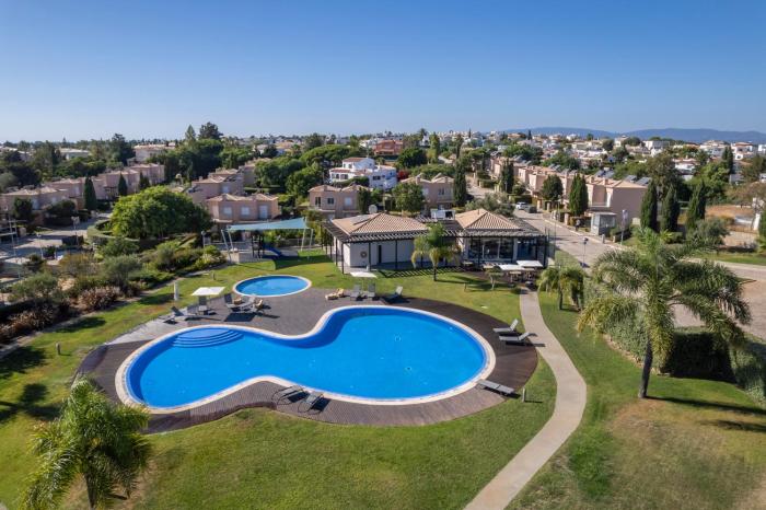 Casa do Lobo - 2 BR villa in Carvoeiro - Pool & Private Parking