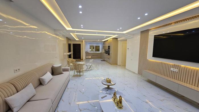 Tanger Luxury 4BR with AC WiFi and Beach Access