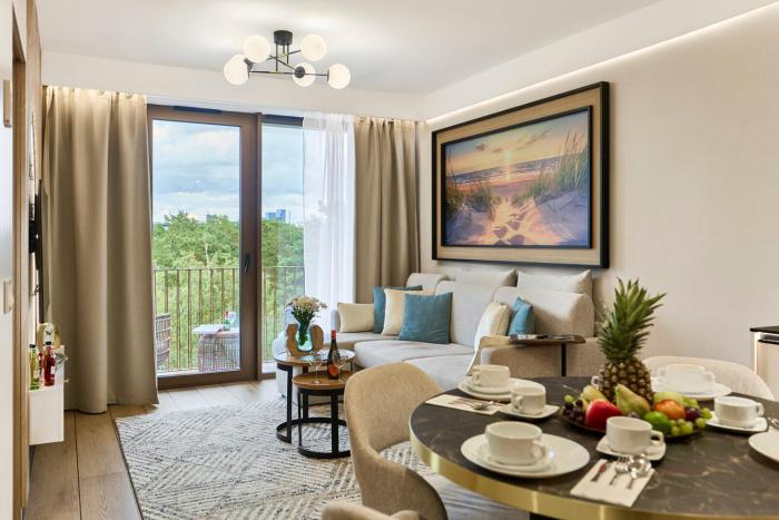 Golden Hour Apartments- Loft H 414