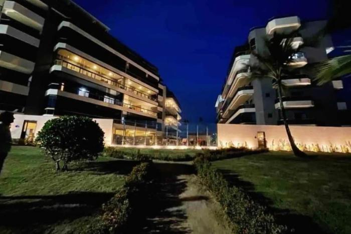 Lindo apartamento frente mar Peracanga