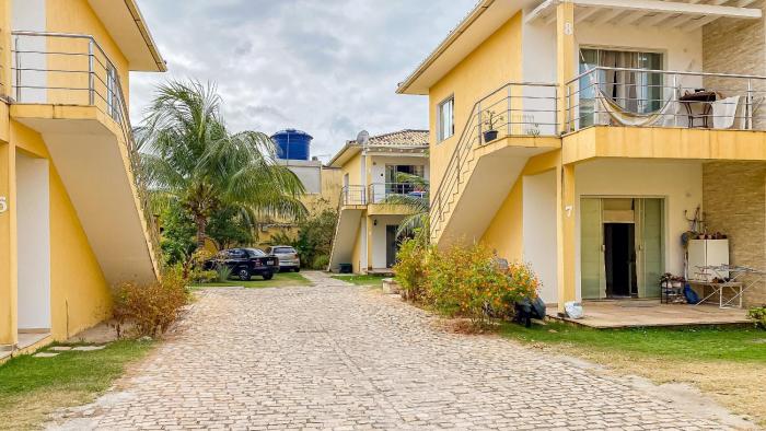 Residencial IL Pevero, condomínio com piscina e área gourmet a uma quadra da Praia de Taperapuã aptos com 2 quartos