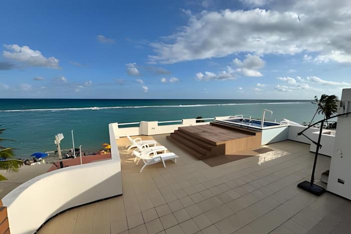 Cobertura Duplex com PISCINA PRIVATIVA de frente para o MAR 5 quartos até 14 pessoas