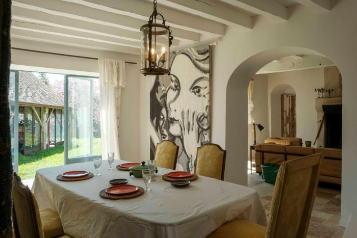 Perche Kings Bedroom in MaisonNomadeChic