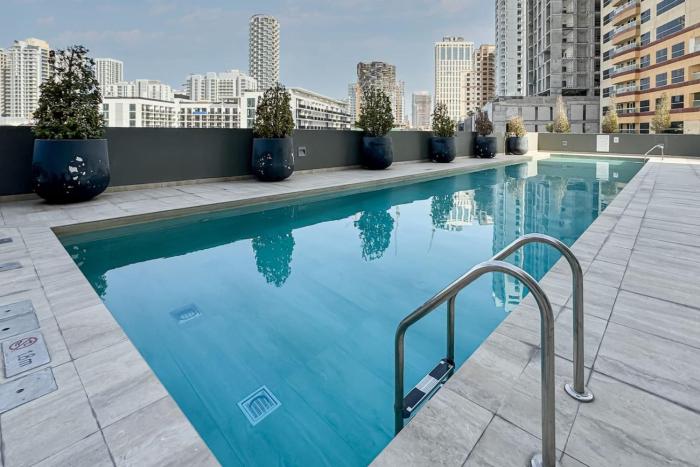 Chic and Bright JVC 1 Bed in Catch Residences