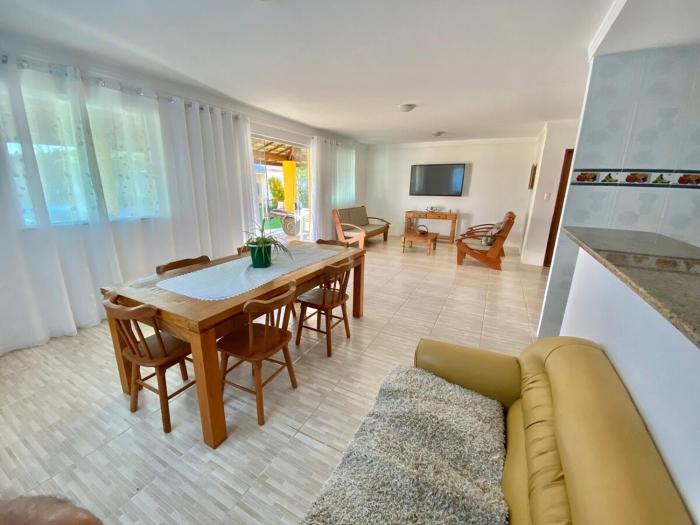 House with a swimming pool, for demanding people