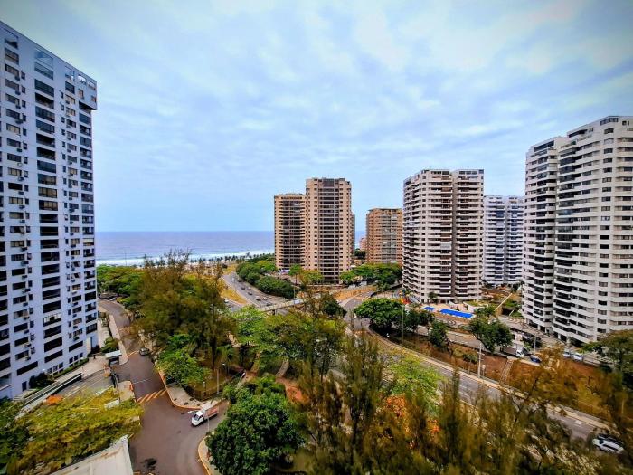 Barra Max - Garagem, Praia e Conforto - 5 hospedes
