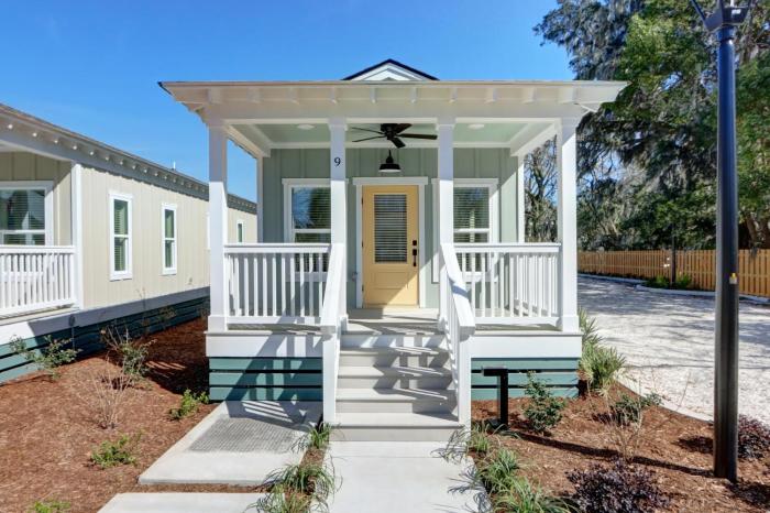 Village on The Bluff: Coastal Grandma by Lucky Savannah