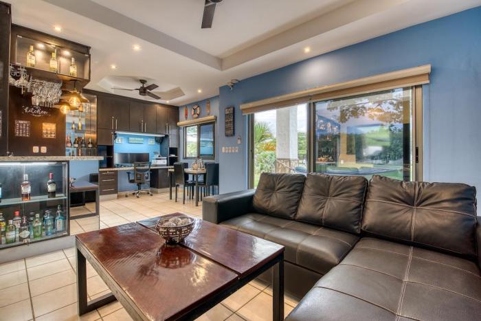 Hacienda Iguana Luxury Apartment with Pool & Golf