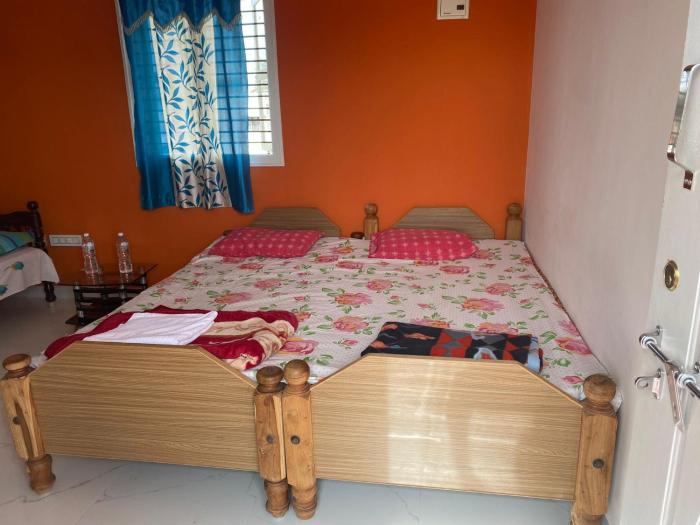 Abhi home stay