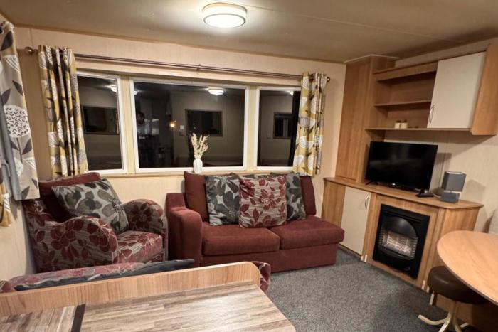 Rubys Place on Lyons Winkups Towyn Sleeps 6