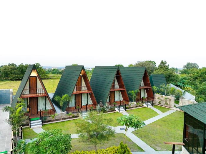 Green Hills Farm & Resorts