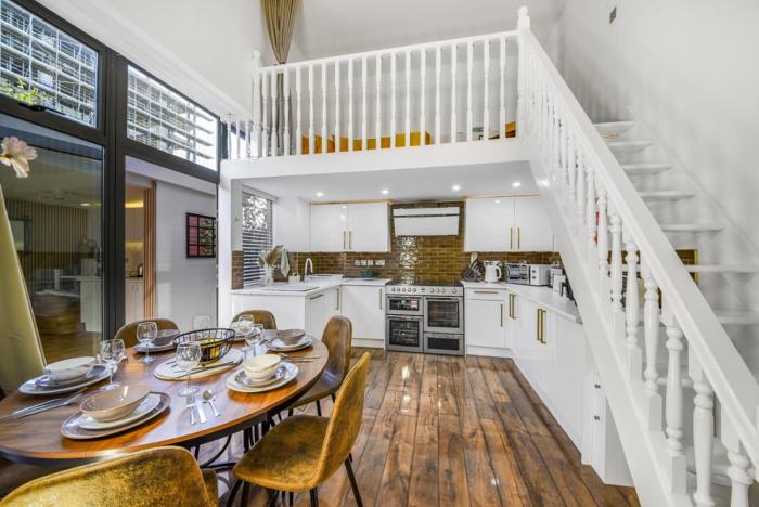 London Lets Stay Here with parking