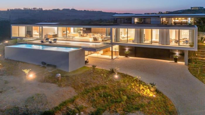 Pavilion-style dream home with sea views