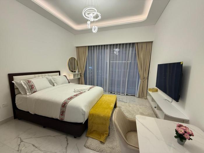 Azizi 205 Fully Furnished Apartment