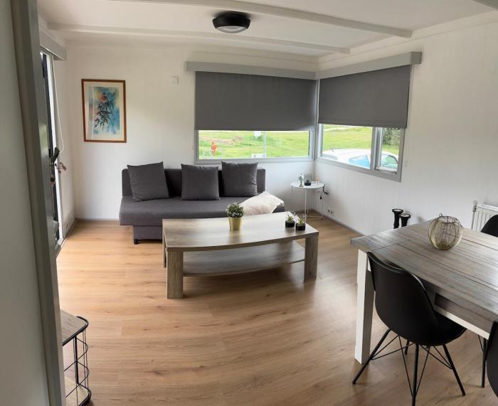 Chalet with nice garden in Anloo