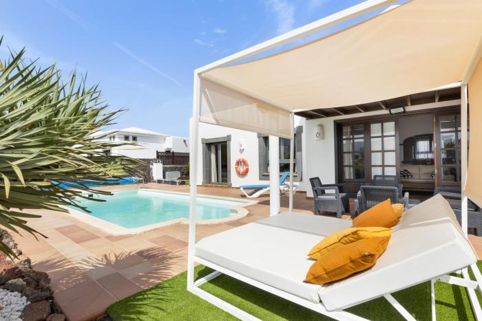 Home2Book Private Villa with Pool, Playa Blanca