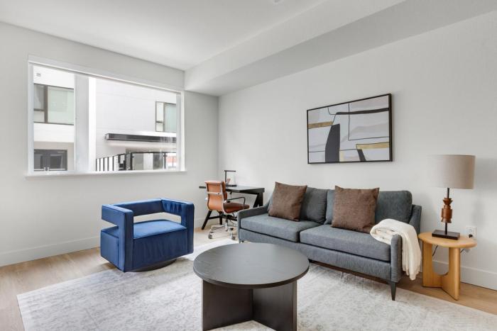 Blueground Ingold - Milldale pool nr Park SFO-1969