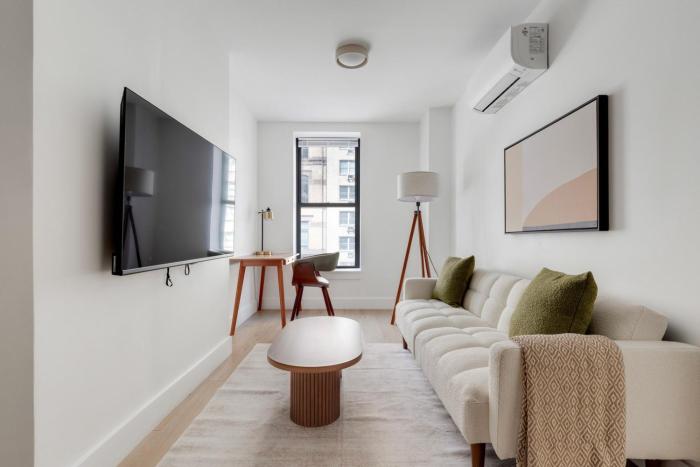 Blueground Midtown East view nr UN Plaza NYC-2040