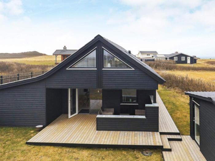 6 person holiday home in Løkken