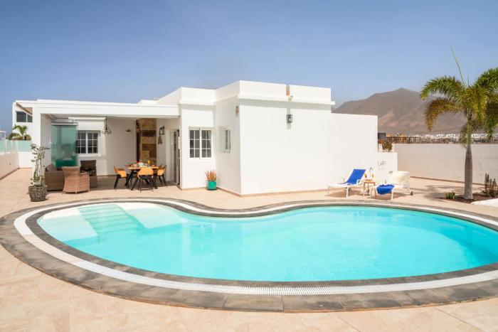 VILLA ALAY by Buenavilla