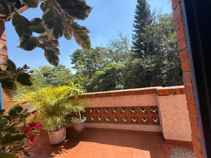 Caney Traveller House