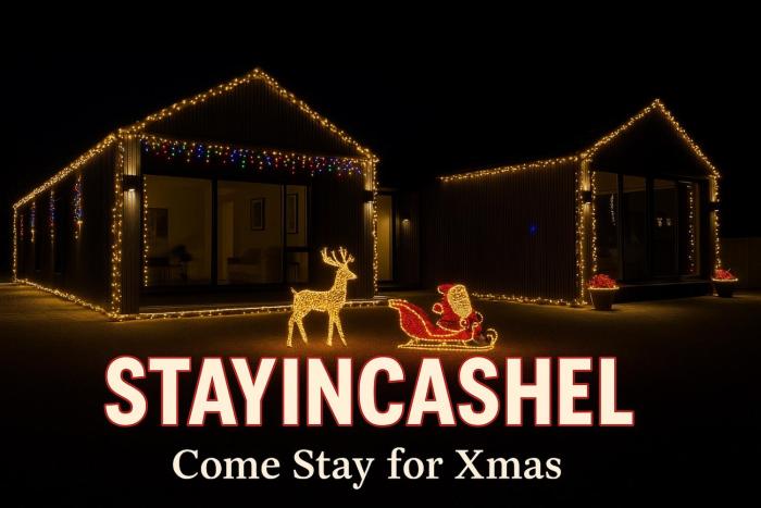 "Deerpark Villa - Sleeps 8, Views of The Rock & Cashel Palace Hotel"