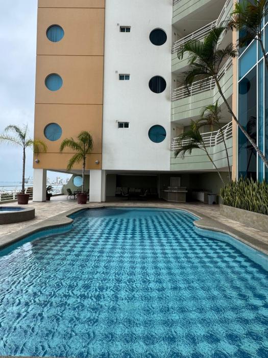 Departamento 1 cuadra de Salinas