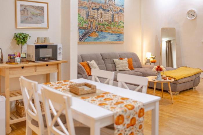 Central Budapest Oasis - City Center Apartment