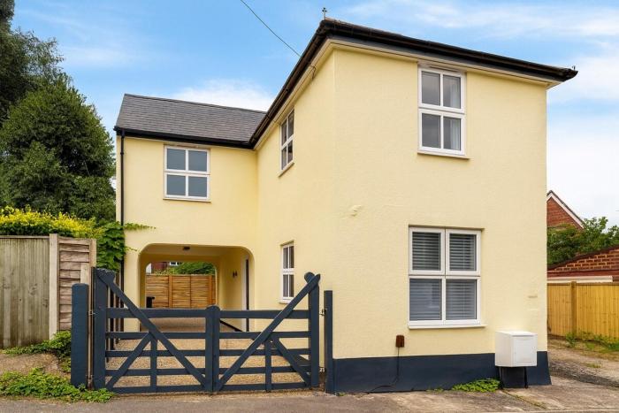 Reading House W Parking discounts for contractors long stays