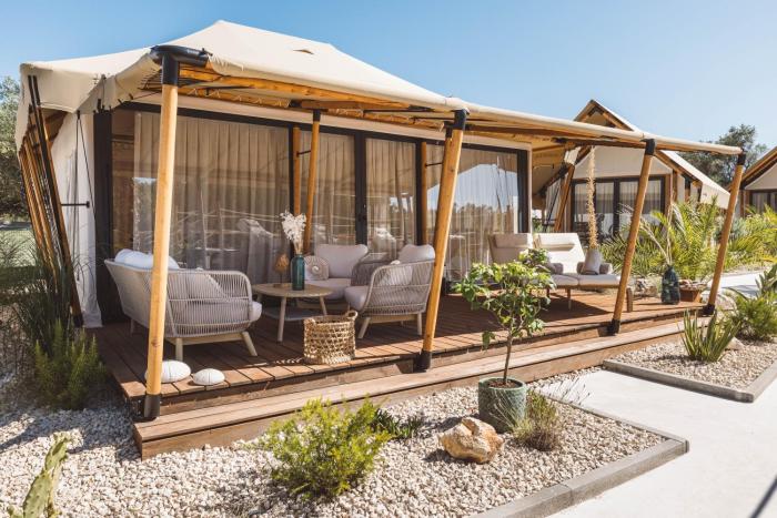 Glamping Resort Olive and Sea