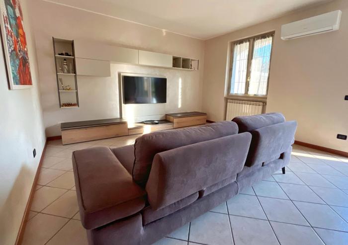 LIncanto Design Moderno, Gran Giardino Privato, Centrale, Comodo Autostrada e Stazione