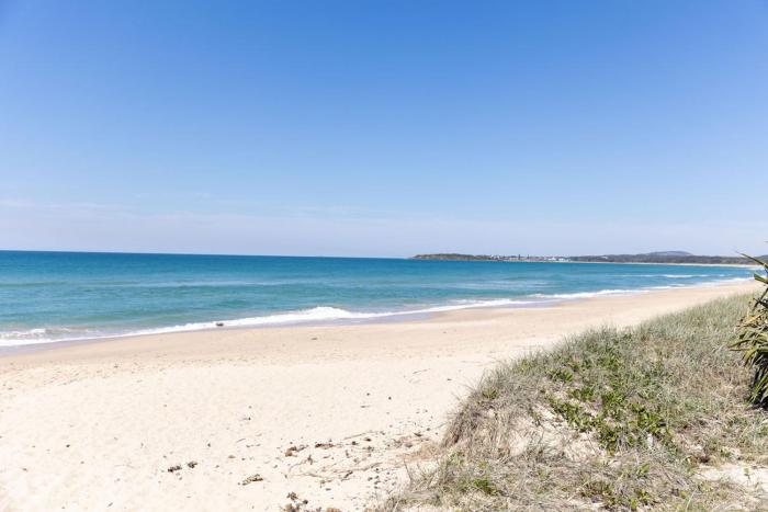 Corindi Beach House Oceanfront Sleeps 8 Perfect Family Getaway