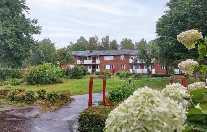 Beautiful Apartment In Hyltebruk With Wifi