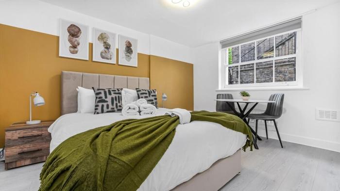 Peaceful Basement Hideaway - 1BR Retreat