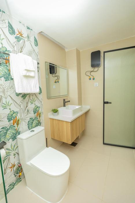 Cloud Nine Airport Views - A Favorite Staycation by Janice